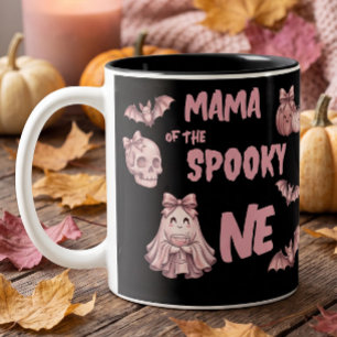 Mama des Gruseligen auf der süßen Pinkoween-Party Zweifarbige Tasse