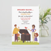 Mama, die das Grillen übernimmt Einladung (Stehend Vorderseite)