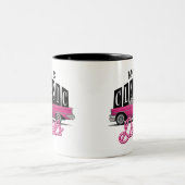 Mama Diner Individuelle Name Imitate Neon 50's Cla Zweifarbige Tasse (Mittel)