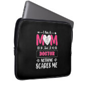 Mama Doktor, Funny Doctor Mama Laptopschutzhülle (Vorne Rechts)