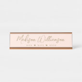 Mama, Ehefrau, Boss Custom Elegant Trendy Script r Schreibtischnamensplakette (Vorderseite )