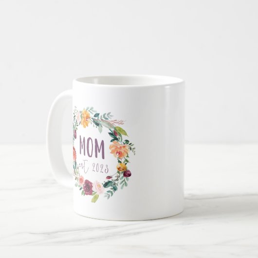 Mama est 2023 11oz Kaffee Tasse (Vorderseite Links)