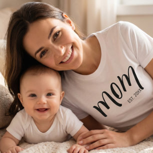 Mama Established Black Schrift Custom Jahr Neue Ma T-Shirt