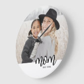 Mama etabliertes Foto Große Wanduhr (Winkel)