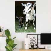 Mama Goat mit Baby Ginger Poster (Heimbüro)