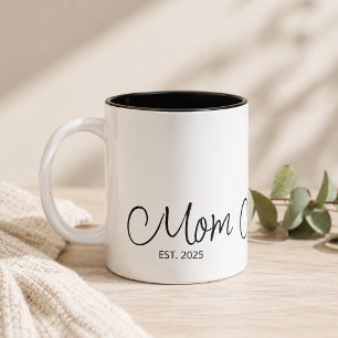 Mama gründete Schwarze Schrift Custom Jahr Zweifarbige Tasse