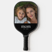 Mama hat ein modernes Foto eingerichtet Pickleball Schläger (Rückseite)