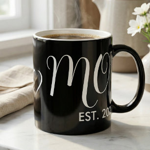 Mama hat neues großes Skript-Herz gegründet Zweifarbige Tasse