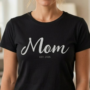 Mama hat neues Mama-Geschenk etabliert  T-Shirt