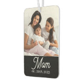 Mama hat Schwarz-Weiß-Script-Foto eingerichtet Autolufterfrischer (Links)