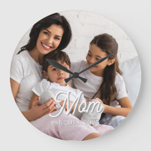 Mama hat Schwarz-Weiß-Script-Foto eingerichtet Große Wanduhr