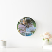 Mama hat White Script Foto eingerichtet Runde Wanduhr (Zuhause)