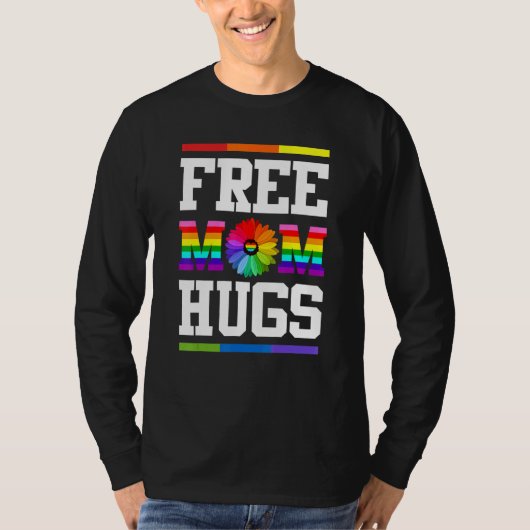 Mama Hugs Gay Pride LGBT Daisy Rainbow Blume T-Shirt (Vorderseite)