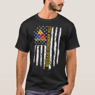 Mama ist auf einer Jagdreise T-Shirt