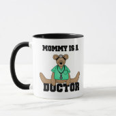 Mama ist ein Doktor Mug Tasse (Links)