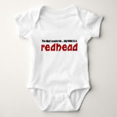Mama ist ein Redhead Baby Strampler (Vorderseite)