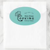 Mama kocht immer köstliches Geschirr Design Ovaler Aufkleber (Tasche)