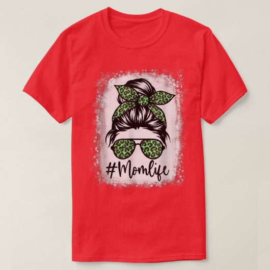 Mama Leopard Messy Bun St Patri T-Shirt (Design vorne)