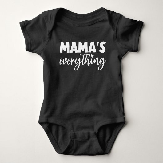 Mama & Me Matching "Mama's Everything" Newborn Baby Strampler (Vorderseite)