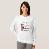 Mama mit Kaffee und Weihnachtsfilmen T-Shirt (Vorne ganz)