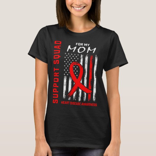 Mama "Red Ribbon Heart Disease Awareness Flag Grap T-Shirt (Vorderseite)