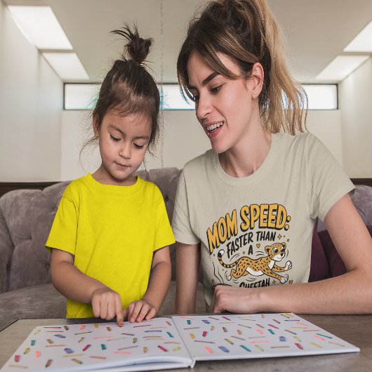 Mama schneller als ein Cheetah, der Kaffee nachjag T-Shirt