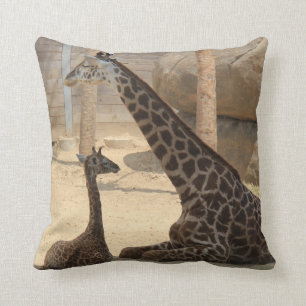 Mama-u. Baby-Giraffe, Earthtone Throw-Kissen Kissen