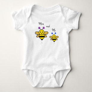 Mama und ich Whimsical Blumenbeere Baby Bodysuit Strampler