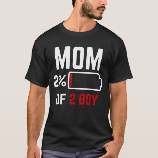 Mama von 2 Jungen mit niedrigem Akku zum Geburtsta T-Shirt