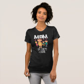 Mama von 2 Jungen und 1 Mädchen T-Shirt (Vorne ganz)