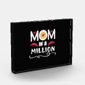 Mama von Mutterschenken in einer Million Fotoblock (Links)