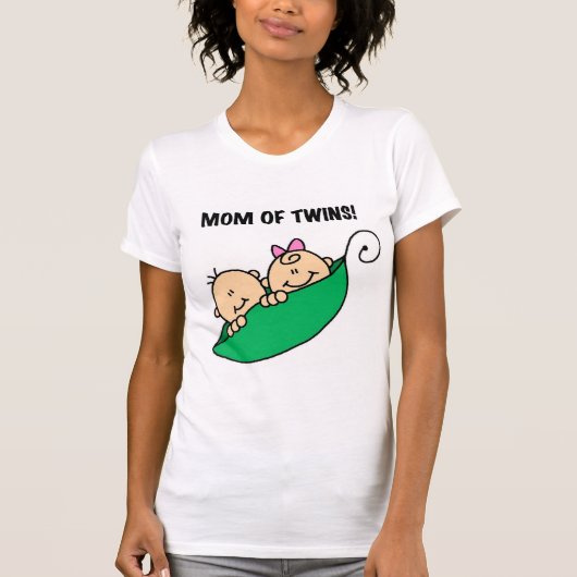 Mama von Twins-Erbsen in einem Pod-Hemd und Gesche T-Shirt (Vorderseite)