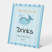 Mama-wird-süß-Wal-Baby-Shower-Getränke Sockelschild (Vorderseite)