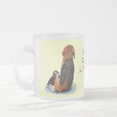 MAMAhunderealistkunst des niedlichen Mattglastasse (Links)