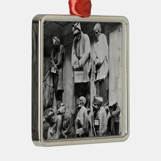 Mamas der Katakombe in Palermo, Italien Ornament Aus Metall (Rechts)