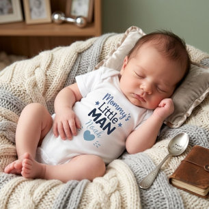 Mamas kleiner Mann Süße blaue Babytop-Typografie Baby Strampler