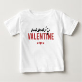 Mamas Niedlicher Valentinstag Baby T-shirt (Vorderseite)