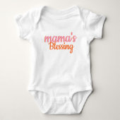 Mamas Segen ist die niedliche moderne Schrift Baby Strampler (Vorderseite)