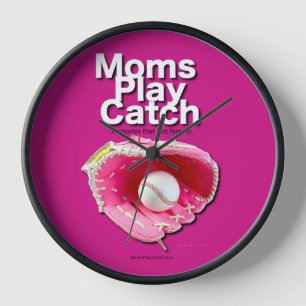 Mamas spielen Catch Uhr