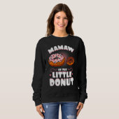 Mamaw vom kleinen Donut-Geschlecht offenbart Baby Sweatshirt (Vorne ganz)