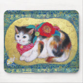 Mameneko: The Camellia Kitten Mousepad (Vorne)