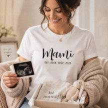 Mami hat ein neues Müttergeschenk T-Shirt eingeric
