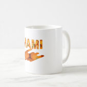 MAMI Orange Typography Art Kaffeetasse (VorderseiteRechts)