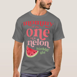 Mami von Frauen in einem Melon Geburtstagskind W T-Shirt