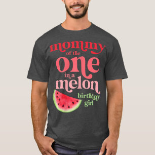 Mami von Frauen in einem Melon Geburtstagskind W T-Shirt