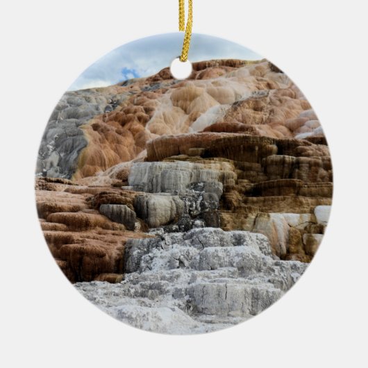 Mammoth Hot Springs at Yellowstone Nationalpark Keramik Ornament (Vorne)