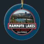 Mammoth Seen California Keramik Ornament<br><div class="desc">Mammoth Lakes Art Design zeigt die Stadt in den kalifornischen Sierra Nevada Bergen. Es ist bekannt für die Mammut-Berge und Juni-Berge Skigebiete und nahe gelegenen Pfade.</div>