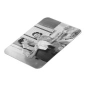 Man and Woman Doing Dishes Magnet (Linke Seite)