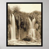 Man at Spearfish Falls Black Hills SD 1889 Poster (Vorne)