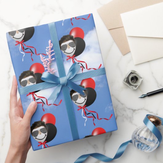 Man Birthday Balloons in Sky Geschenkpapier (Schenken)